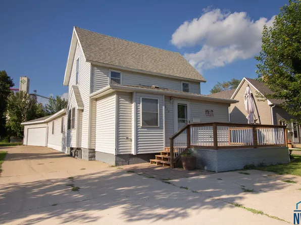 1419 11th St, Rock Valley, IA 51247