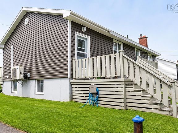 2nd image of 71 Duffell Dr