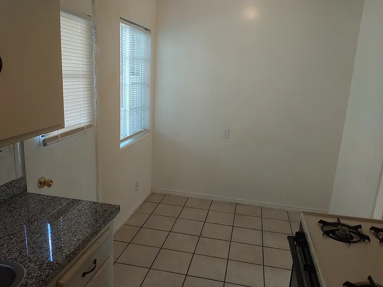313 Sinclair Ave #A — Photo 13
