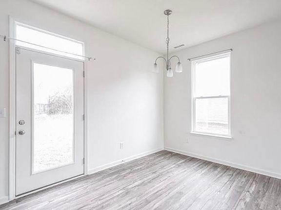 5th image of 6307 Avacado Dr