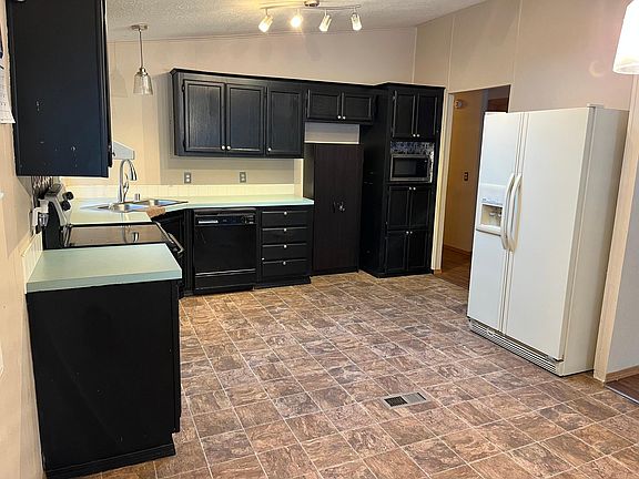5th image of 25309 36th Ave E