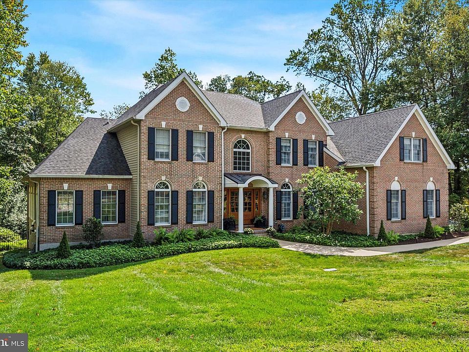 1st image of 20 Kingston Rd