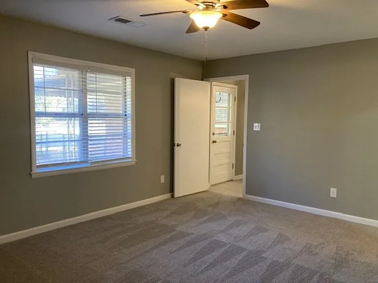 5386 Denwood Ave — Photo 20