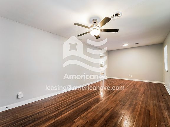1019331_004_wm_-_living_room_13337179.jpg