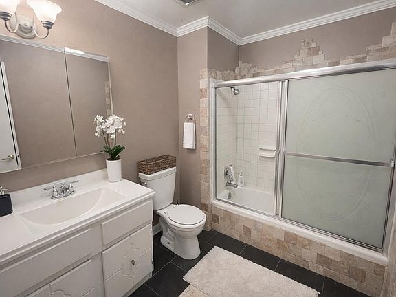 4th image of 5588 Pioneer Rd