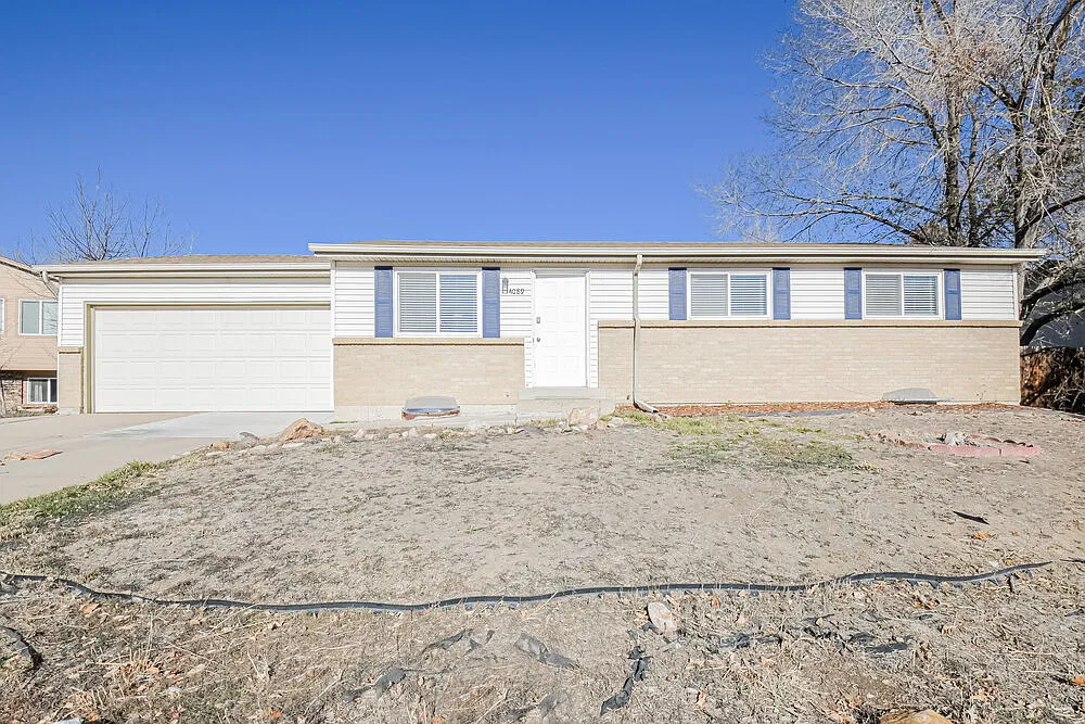 3 bed, 3.0 bath, 1925 sqft, $2,640 — Photo 1