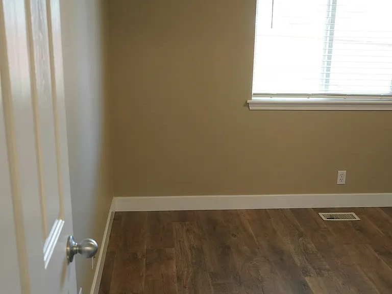 2000 E Doberman Dr #1 — Photo 17