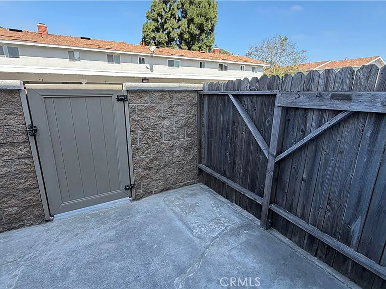 19778 Cambridge Ln — Photo 11