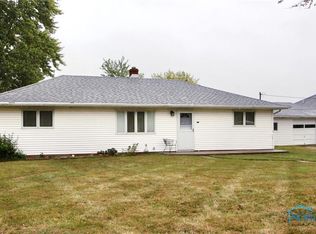 6657 Seaman Rd, Oregon, OH 43616