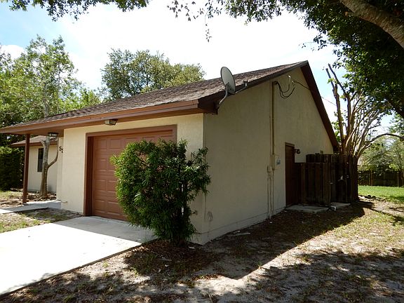 4th image of 538 NW Azalea Ave