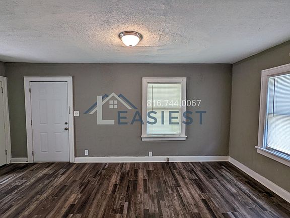3rd image of 6037 Park Ave