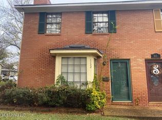 1132 Woodfield Dr, Jackson, MS 39211