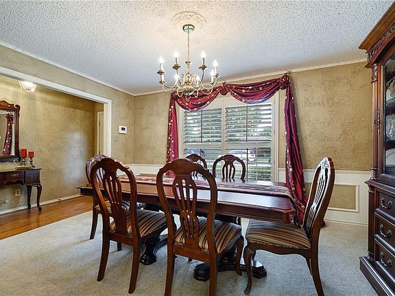 4th image of 225 Faircrest Dr