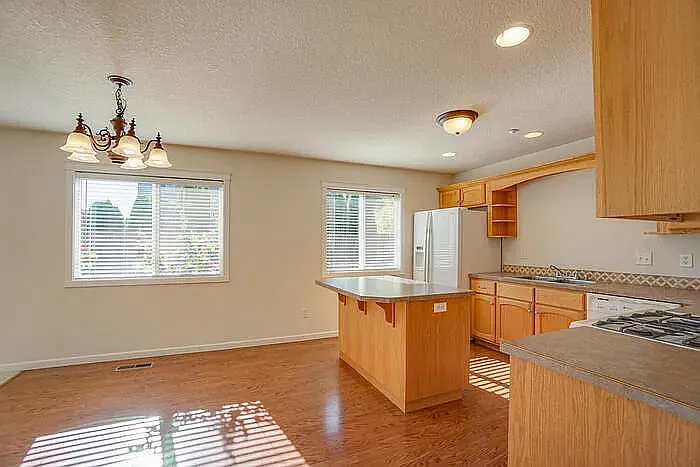 1107 NE 151st Ave — Photo 8