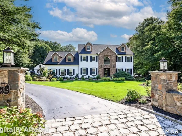 20 Bridle Path Trail, Newtown, CT 06470
