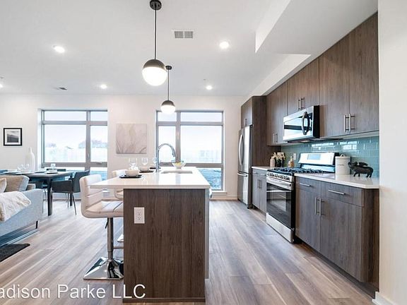 4th image of 2037 E Lehigh Ave #482ec5e98