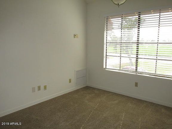 5th image of 1001 N Pasadena St Unit 15
