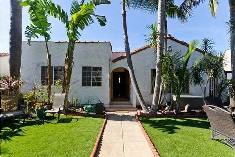 1st image of 847 N Las Palmas Ave