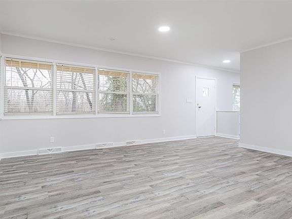 5th image of 4575 Olentangy River Rd
