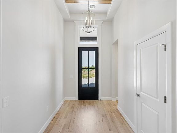 3rd image of 29634 E Ridge Rd