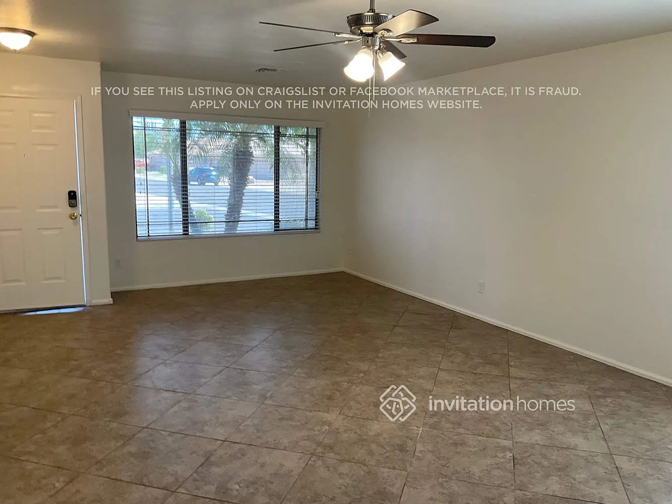 13127 W Port Royale Ln Surprise, AZ 85379 — Photo 2