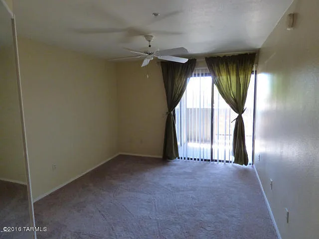 3 bed, 2.0 bath, 1196 sqft, $1,700 — Photo 4