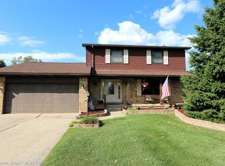 5241 E Hill Rd, Grand Blanc, MI 48439