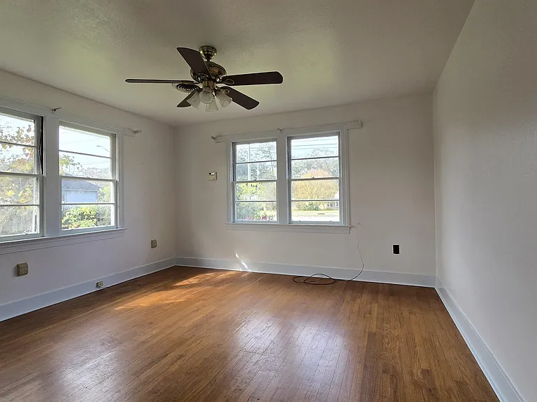 560 Staring Ln — Photo 18