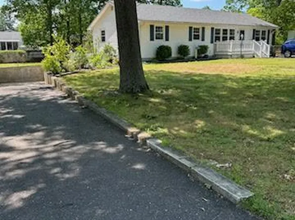 17 Hillside Ave, Millville, NJ 08332