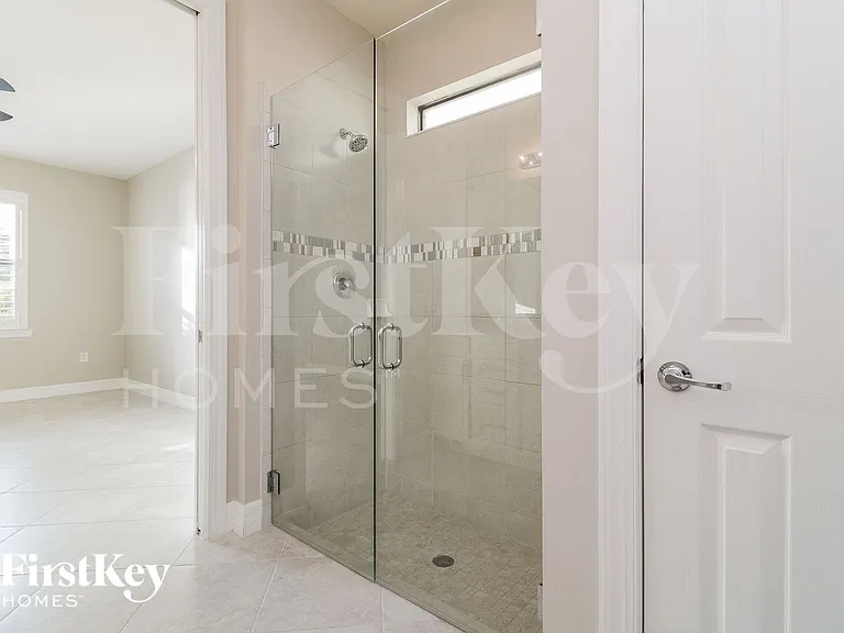 3521 E Hampton Cir — Photo 10