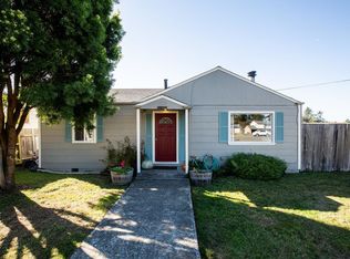 1212 John Hill Rd, Eureka, CA 95501