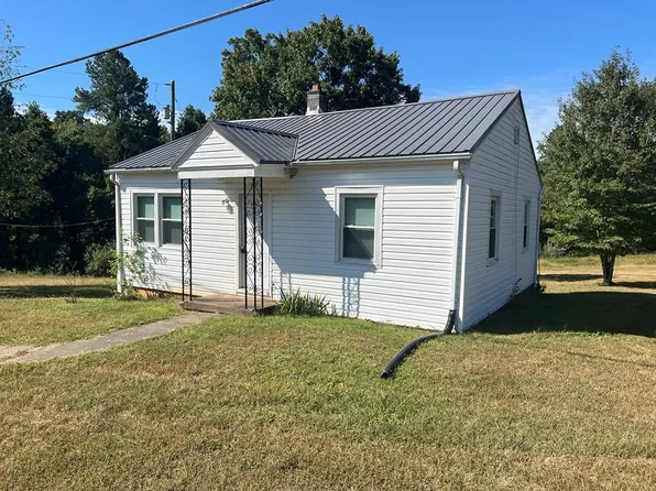 817 Music St, Gretna, VA 24557