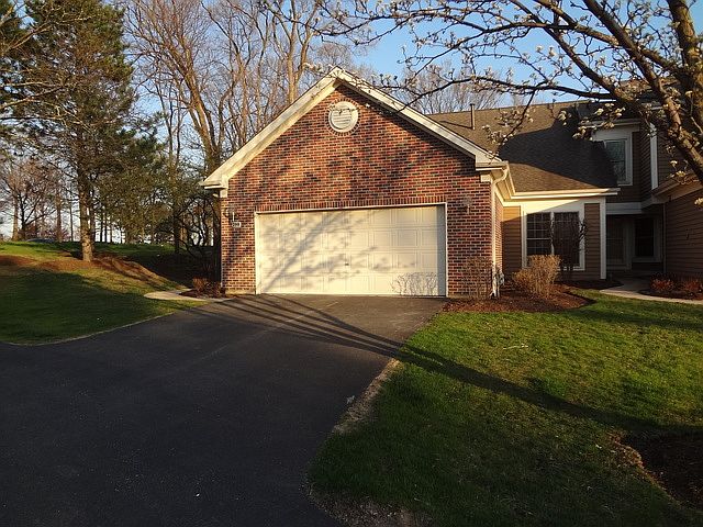 1st image of 299 Stonefield Ct
