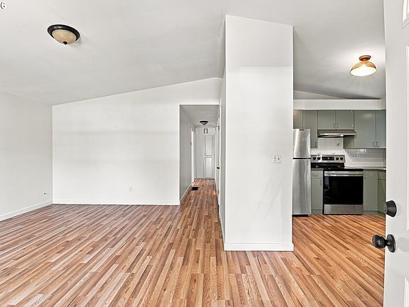 5th image of 6633 SE 83rd Ave
