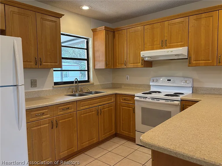 119 Washington Blvd — Photo 6