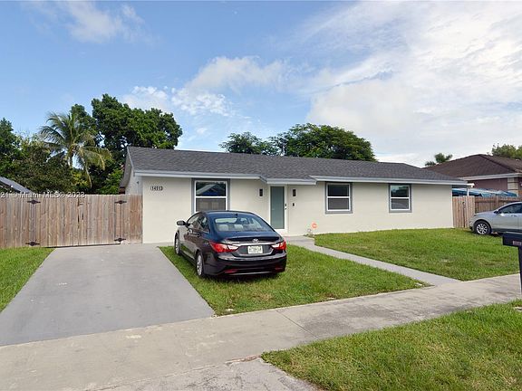 3rd image of 14913 SW 302nd Ter