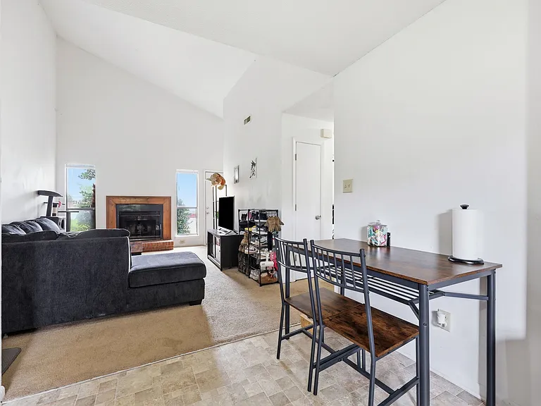 230 Yaupon Dr — Photo 7