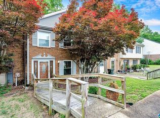 743 Cahaba Manor Trl, Pelham, AL 35124