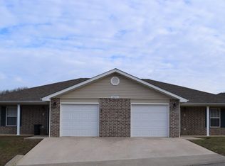 20992 Homer St #B, Saint Robert, MO 65584