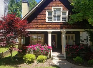 2804 White Oak Dr, Decatur, GA 30032