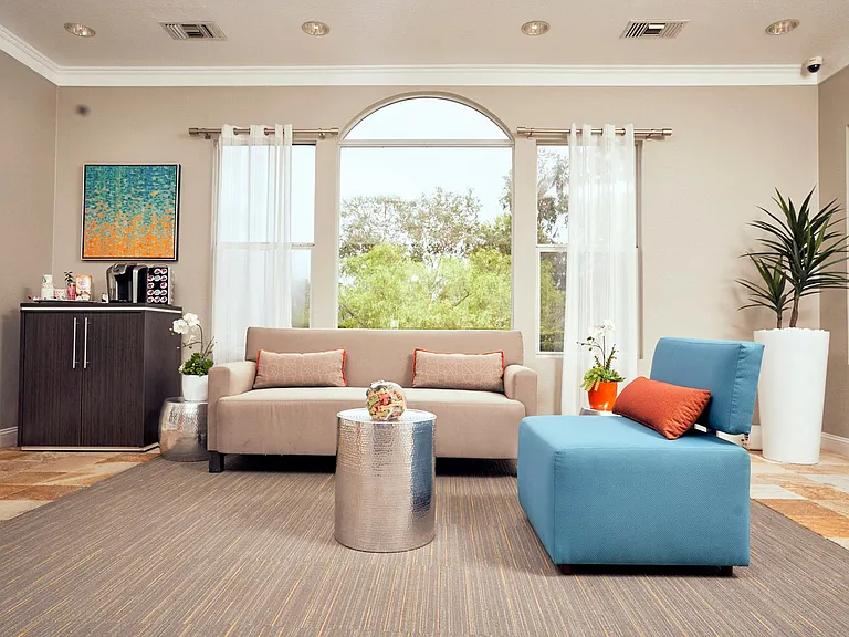 Alta Vista Apartments — Photo 7