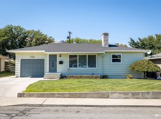 1126 Linwood Ave, Wenatchee, WA 98801