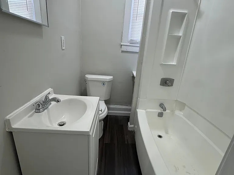 BERKS_175W — Photo 7