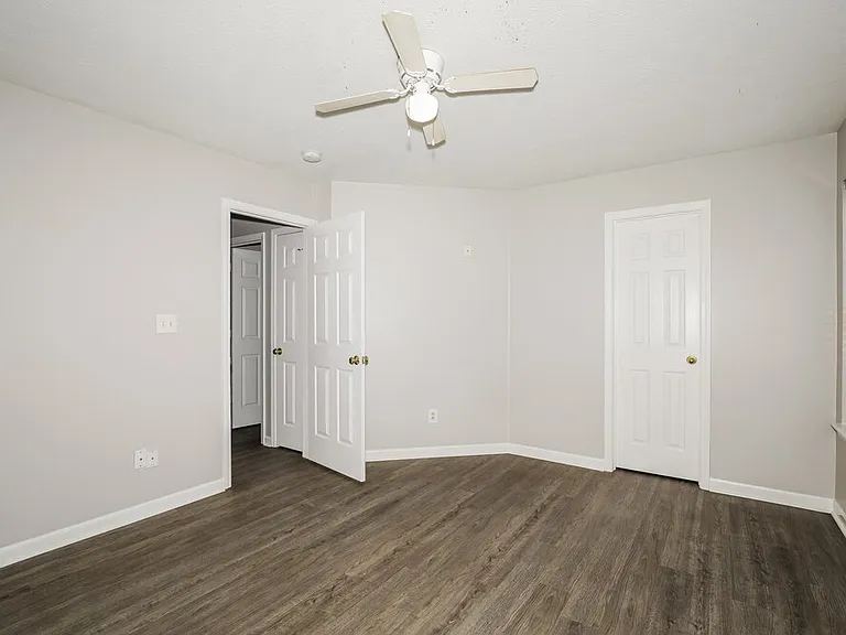 6439 Titania Dr — Photo 10