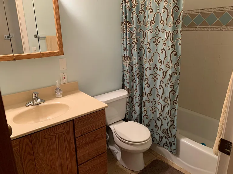 1209 Brookwood Dr — Photo 4