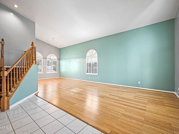 3rd image of 5837 W WETHERSFIELD Drive