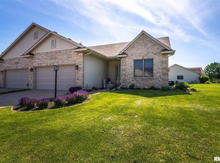 5365 Friendship Dr, Davenport, IA 52804