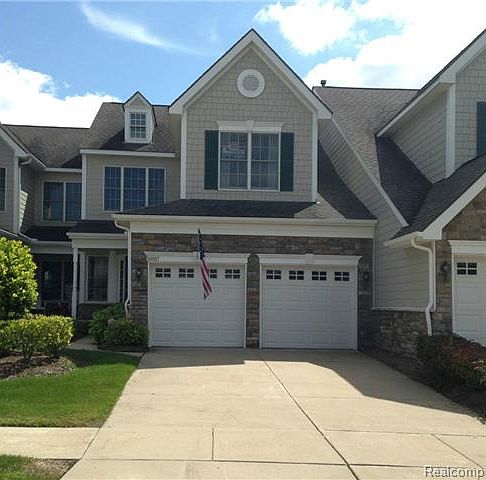 1st image of 50007 Streamwood Dr #1