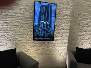 92 SW 3rd St APT 1211, Miami, FL 33130