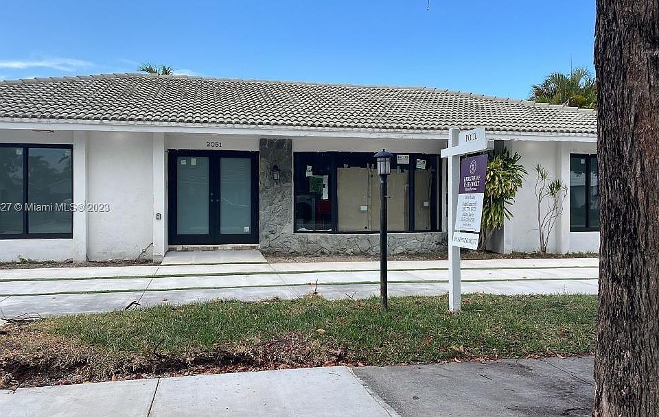1st image of 2051 NE 210th St